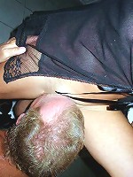 Scarlett meets the neighbor