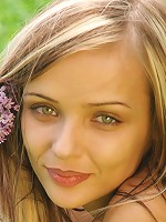 Sexy hottie in nature