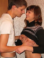 Huge dick sucked well