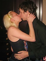 Unreal super sexy blond