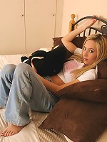 Sweet UK teen gets naked in her bedroom