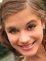 Sexy Caprice rollerskating without !!