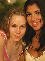 Jezebele poses with Fiona