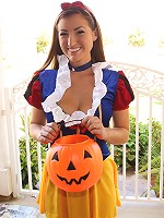 Sexy 18 year old Alyson is hot and horny!