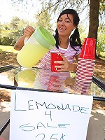 Brunette teen babe loves the taste of cum