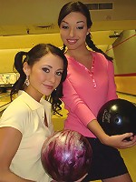 Slutty teens Sandy and Jessica have juicy threesome