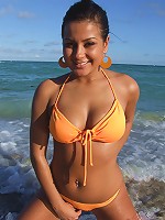 Sexy teen Samira gets naked and gives great head