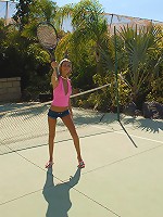 Chanel sexy Tennis 2010-09-14