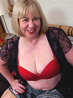 blonde mature slut playing with herself