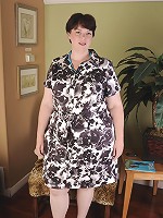 Big American mama showing off her succulent body