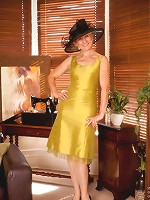 Elegant Anilos Penny pleasures her mature hairy pussy with her fingers