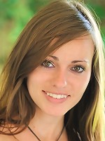 Amelia does a mean tease