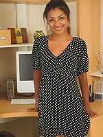Sexy and exotic Neela peels off her office attire after a hot phonecall