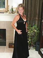 Mature and elegant Ariel strips off her black evening gown