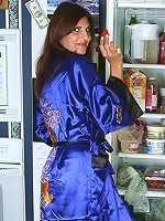 Veronica N presses the juice from a strawberry with her pussy