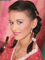 Dark haired fox Viki gets naked and spreads