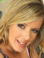 Gorgeous babe Lenny peels off her sexy pink lingerie.