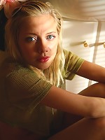 Teen with pretty eyes