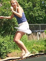 Amyamyamy outdoor on the trampoline