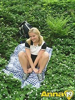 nude picnic teenie