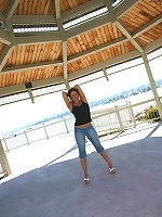 Jade shows off her perfect body!