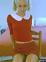 schoolgirl showing her butt on cam