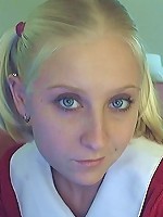 schoolgirl showing her butt on cam