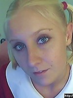 schoolgirl showing her butt on cam