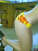 Jens cute ass on webcam in hotpants