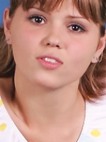 Sexy amateur teen posing