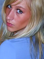 Sexy amateur teen posing