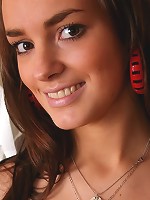 Cute amateur teen babe