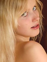 Sexy amateur teen posing