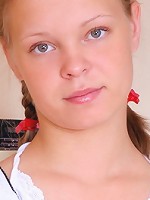 Petite amateur teen posing