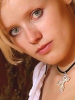 Young petite girl posing nude