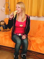 Banana teenager pleasuring cooter