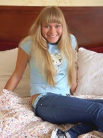 Driving his schlong into her muff