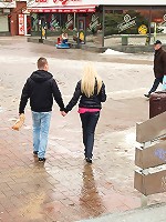 Cutie slurping his stiff schlong