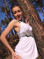 Naked teenage chick in the woods