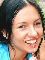 Cute teen having outdoor anal sex