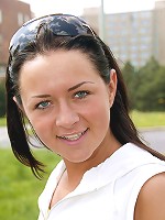 Skating teenie girl toying pussy