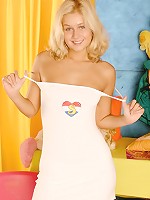 Blonde teen girl toying her pussy