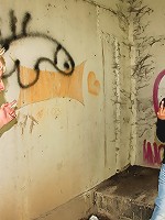 Sweetie caught spraying graffiti