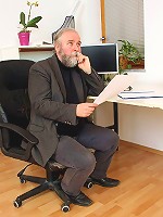 Cute nude girl shagging her boss