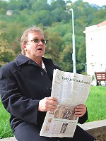 Girl gets fucked outdoor by oldie