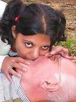 Teenie reanimates a horny grandpa