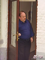 Senior catches an teenage girlie