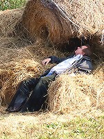 Senior fucking a teenie on a barn