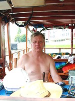 Hot willing teen surprises senior