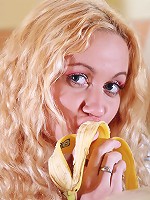 Pregnant teen boned by an old man